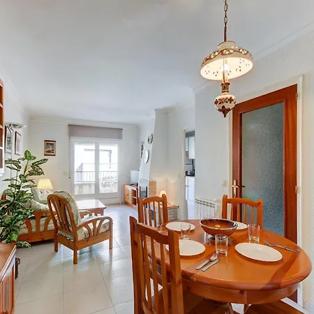 Apartment In Roses Near Sand Beach Apartment