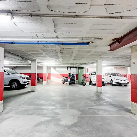 Apartment In Roses Near Sand Beach *